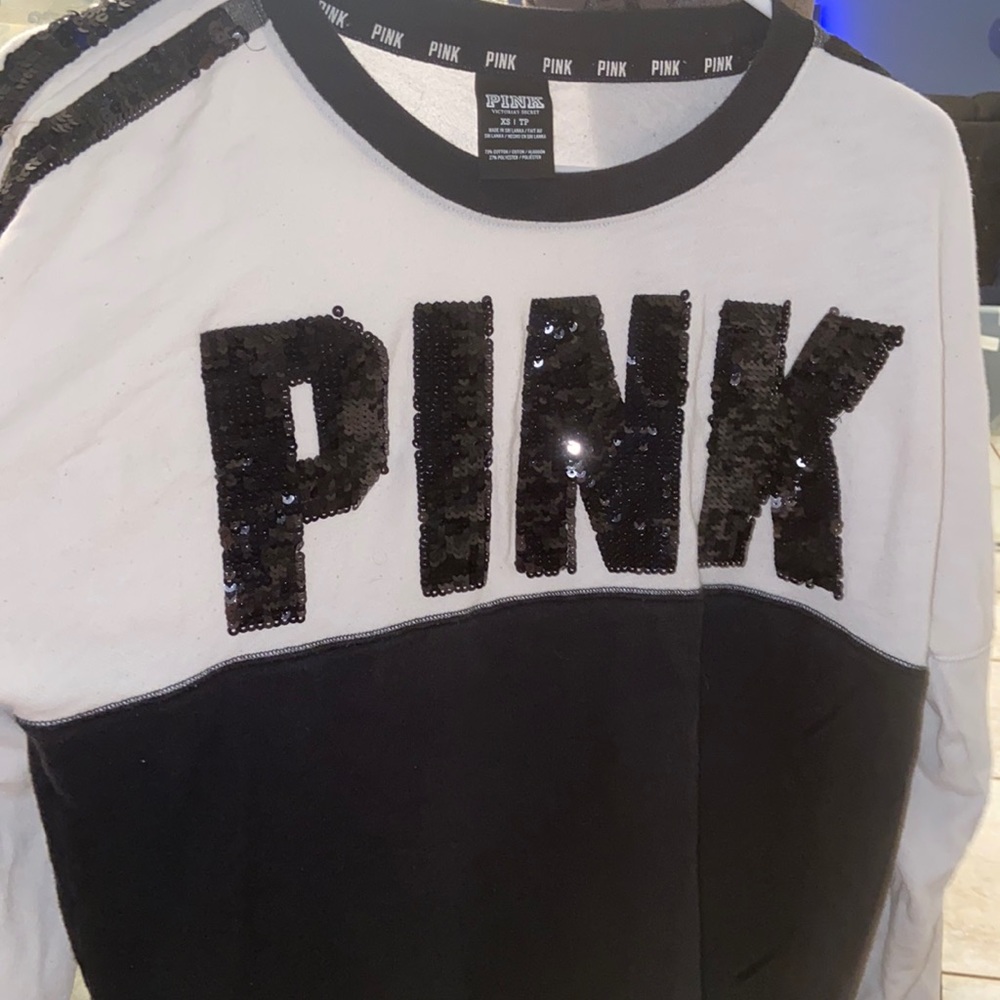 VS Pink Sweatshirt